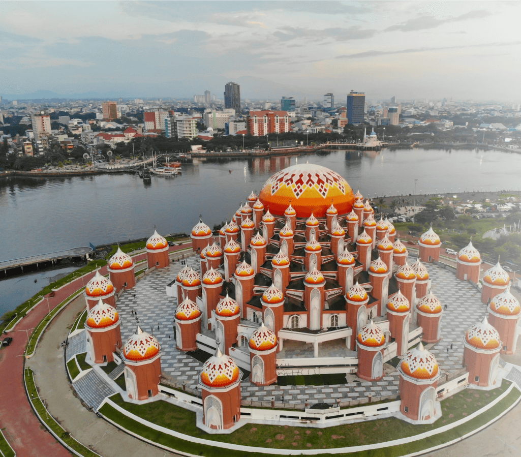Masjid 99 Kubah, Makassar